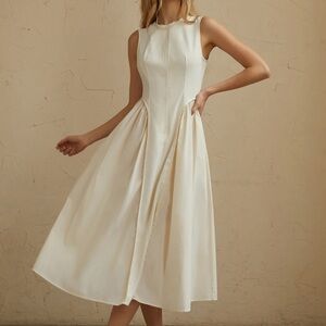 Commense sleeveless pockets pleated midi dress